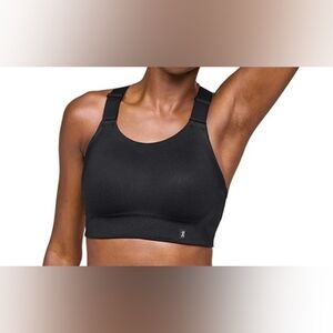 On cloud QC Women's Performance Flex Bra size small black new with tags